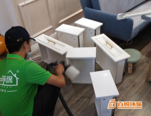 板材的異味從哪來？是不是等于甲醛超標(biāo)？